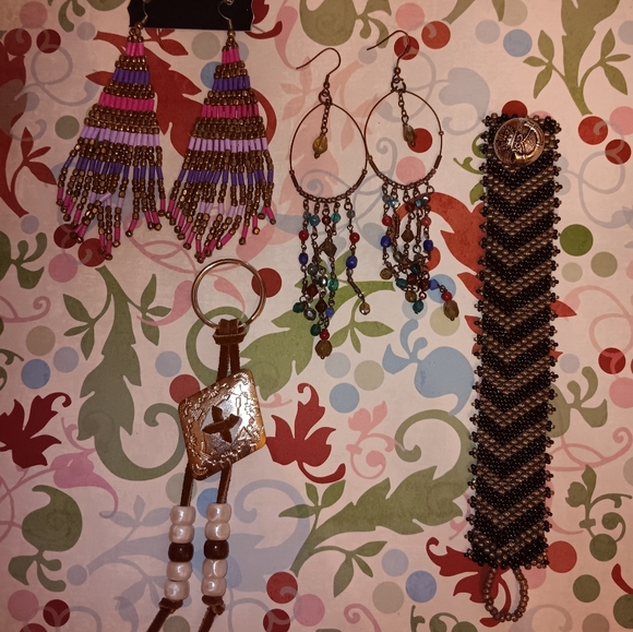 💕5 for 25$ SET OF 4 BOHO SOUTHWESTERN BOHEMIAN COLORFUL BEADED JEWELRY - Picture 16 of 16